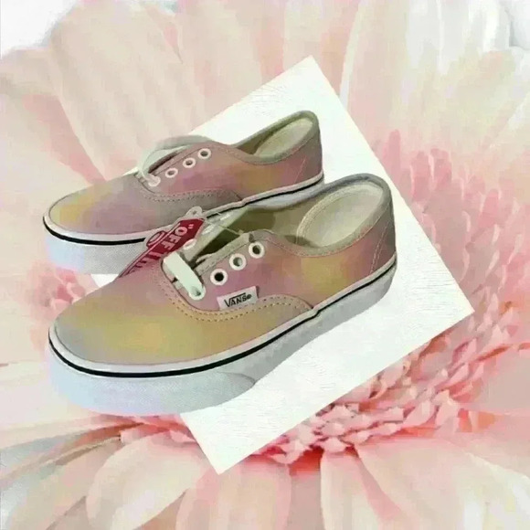 Vans Authentic Girls Sneaker Size 13.5 - Picture 2 of 9